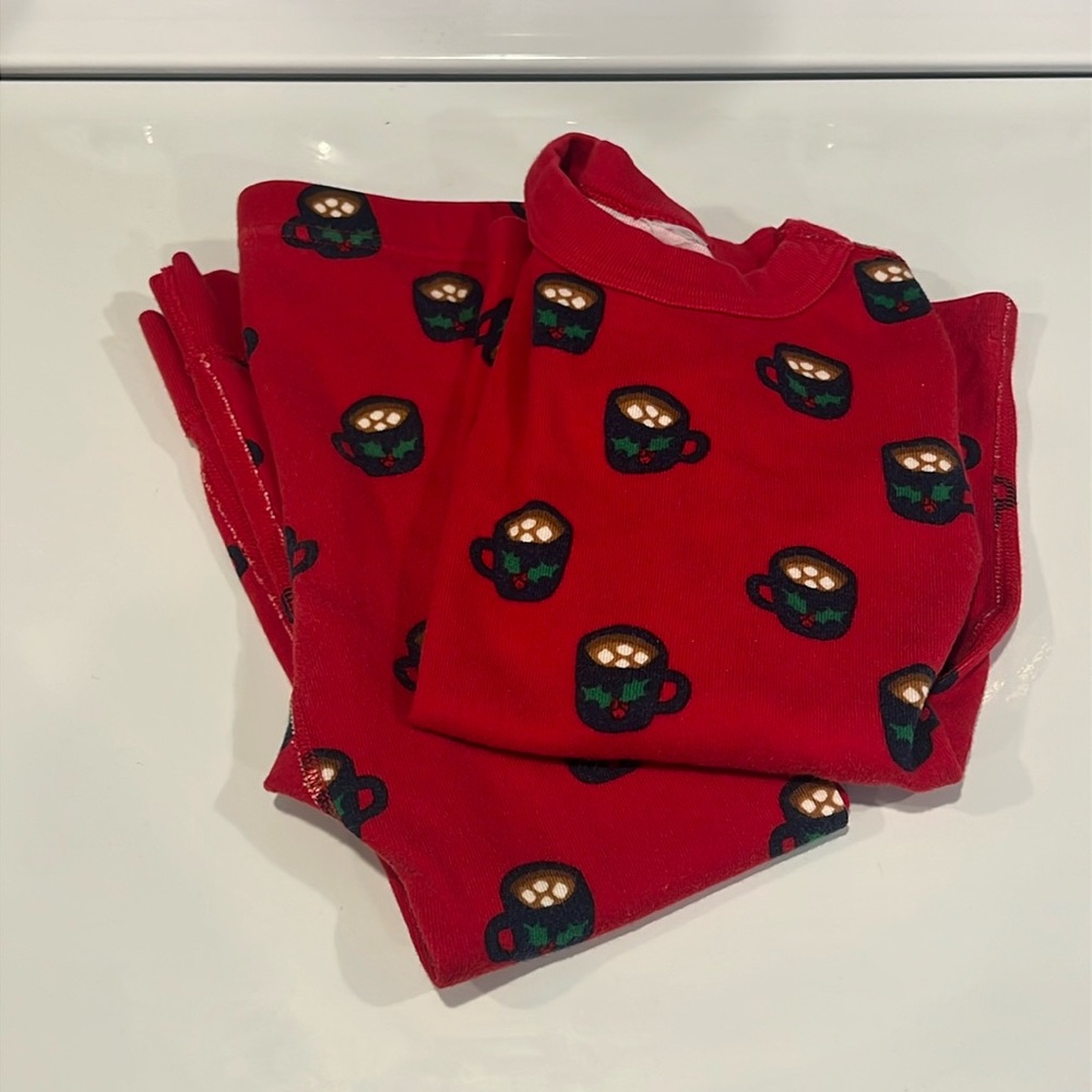 HANNA ANDERSSON size 4 hot chocolate Pjs
